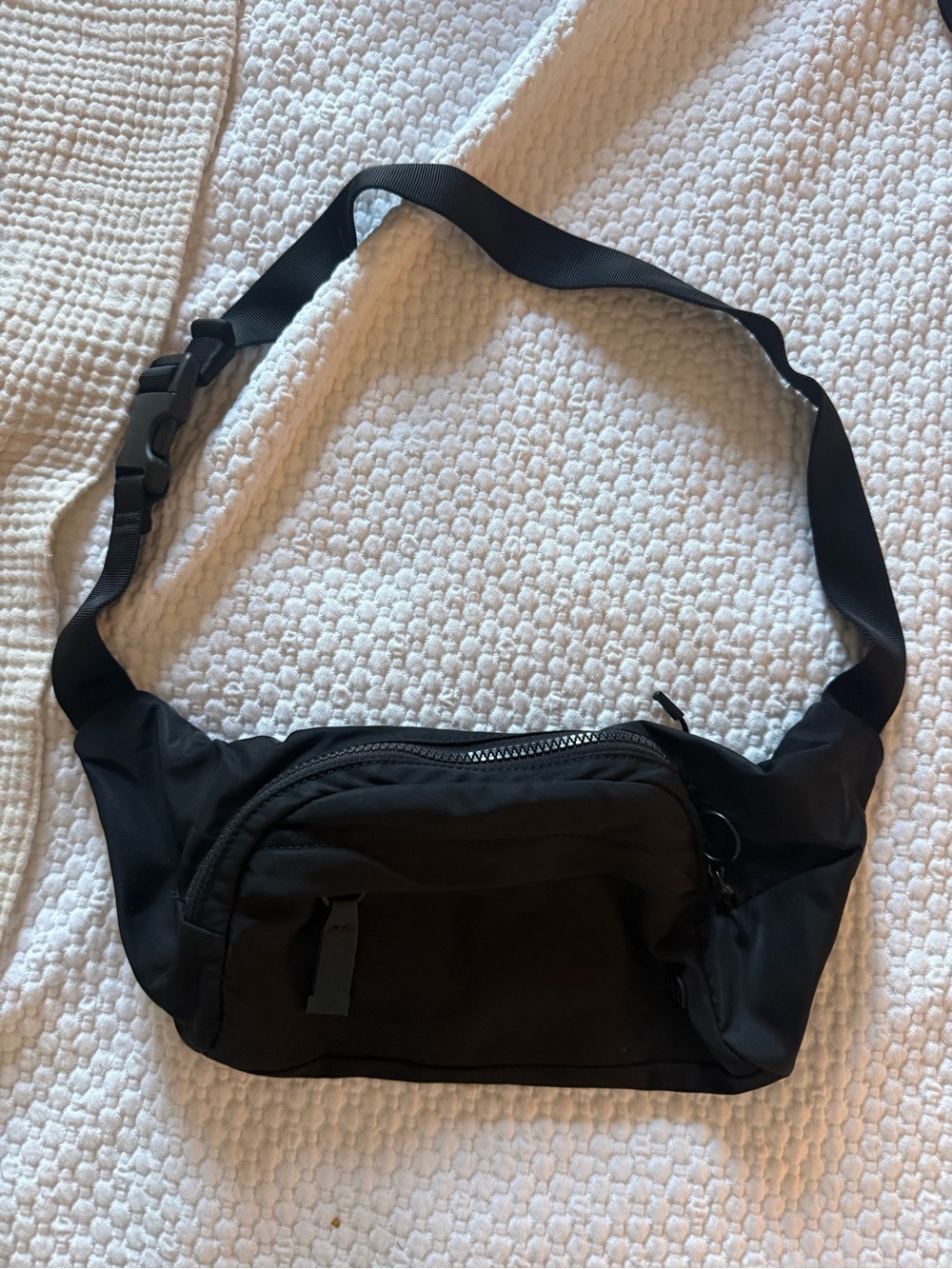 lululemon athletica Black Waist/Crossbody Pack
